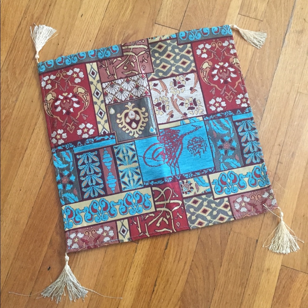 Brand new tapestry pillow cover.